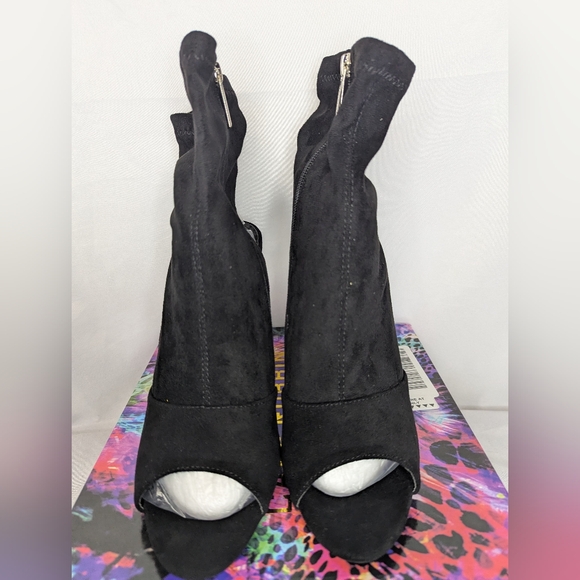 Cape Robbin Cally Round Toe Clear Block High Heels Size 8 - Picture 5 of 9